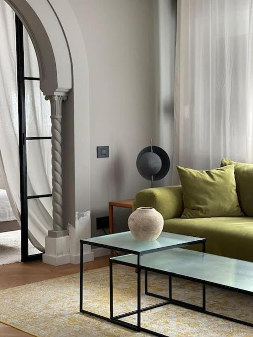 Stunning 1Bd Flat With 50M2 Terrace In The City Center 布加勒斯特 外观 照片